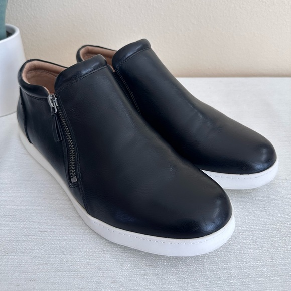 Life Stride Eden Soft System Black Faux Leather Zip Ankle Booties Women’s 10W - Picture 5 of 14